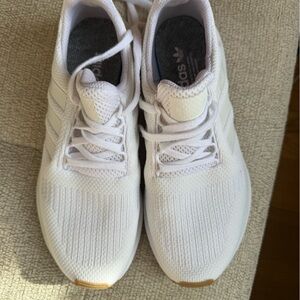 Adidas SWIFT RUN 1.0 SHOES